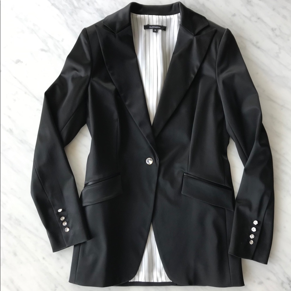 Fashionista satin evening jacket